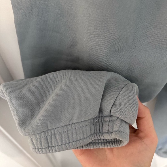 Aritzia TNA Cozy Fleece Baby Blue Joggers Size XS - Picture 4 of 5